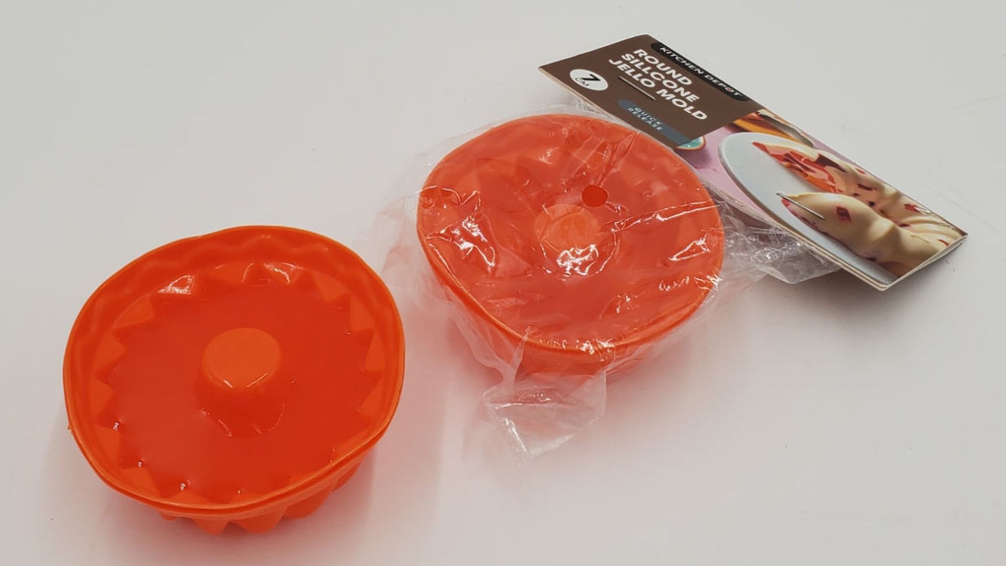 Why Should Kitchen Stores Stock Silicone Baking Pans in Bulk?